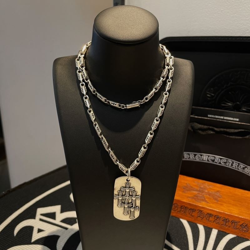 Ch*0me He**ts necklaces